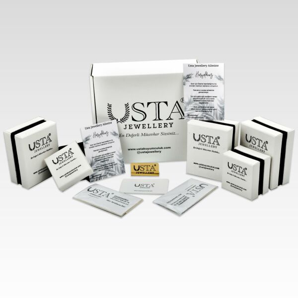 Grek Desenli Üçgen Charm Altın Kolye Ucu