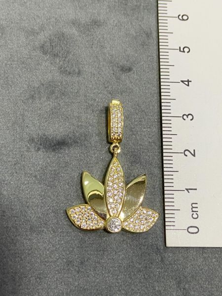 Lotus Çiçeği Charm Altın Kolye Ucu